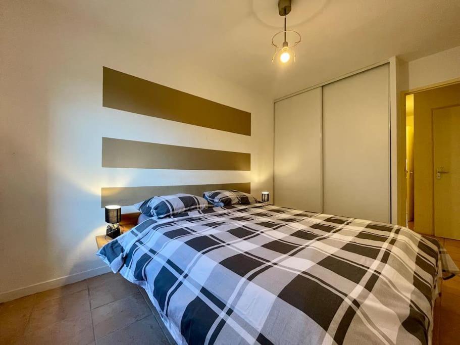 L'Appartement Michelet - Parking Prive Et Gratuit - 2Km Cite Medievale Carcassonne Ngoại thất bức ảnh